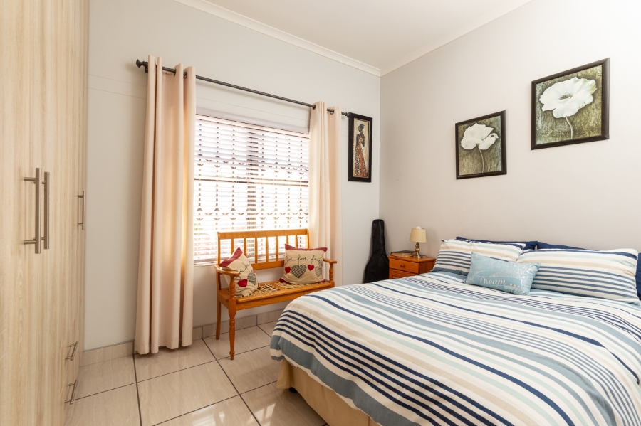 2 Bedroom Property for Sale in Laaiplek Western Cape